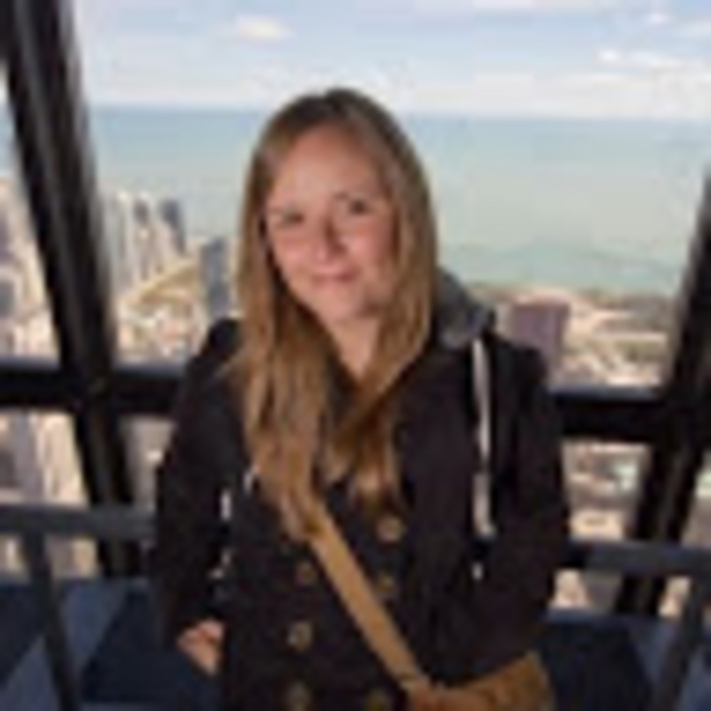 Meet your Posher, Caitlin